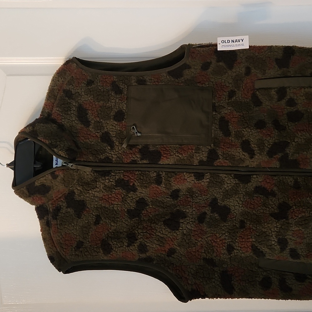 Camo Sherpa Vest Men’s M OLD NAVY Warm and Cozy Full Zip